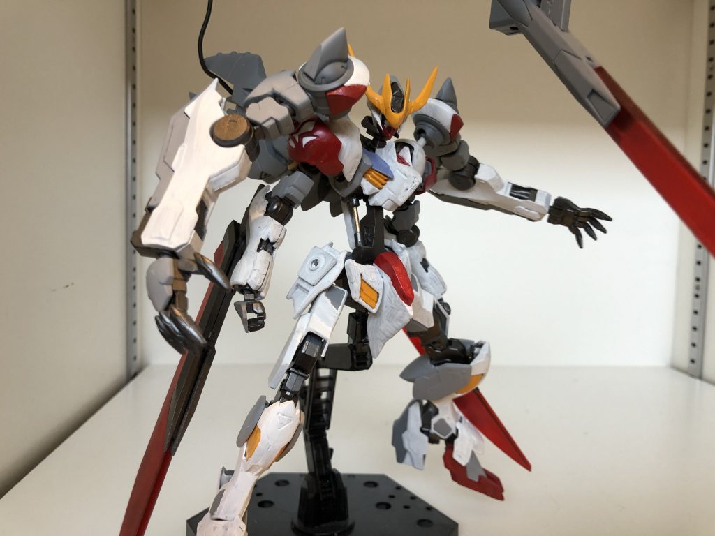 肩部と背部に接続