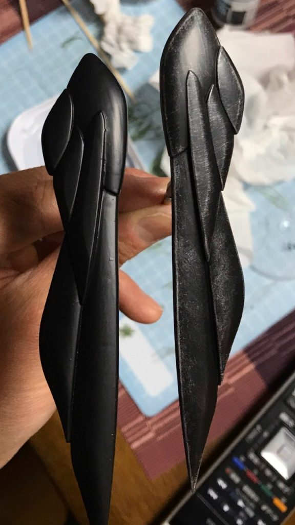 羽のドライブラシ前と後です。