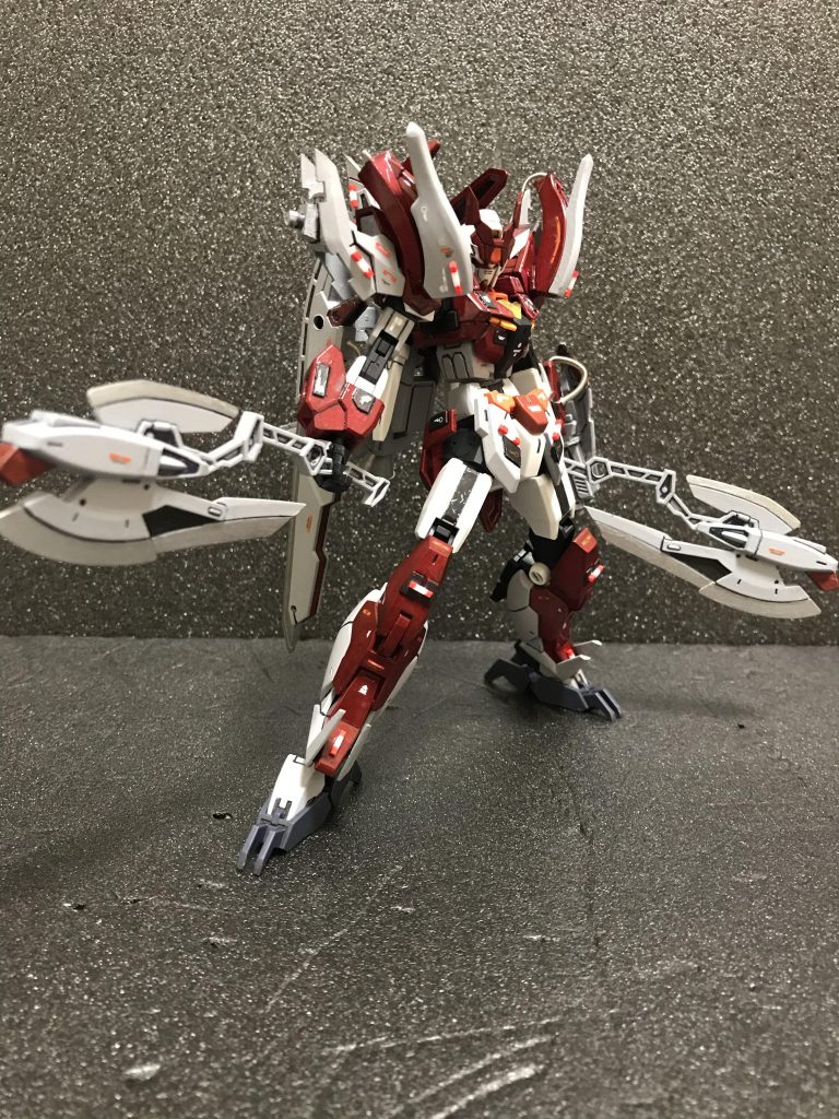 初期コアガンダムは腰のボールジョイント化と首の延長すると化け物みたいにスタイルよくなるんで手間はかかるけどホントにオススメ！！
考えた方々天才。偉大。尊敬。