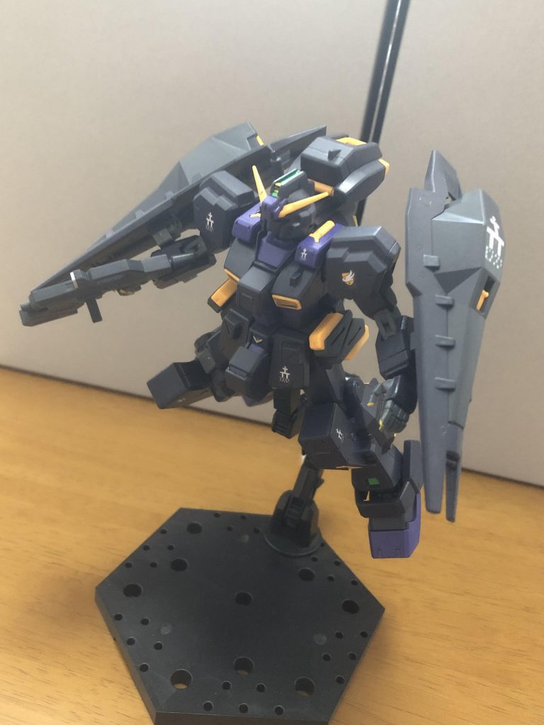 シールドブースターを両腕に装備して。
一応フルドドも用意はしてあるので、そのうちラー形態、ラー第二形態とパワーアップさせていければと思います。