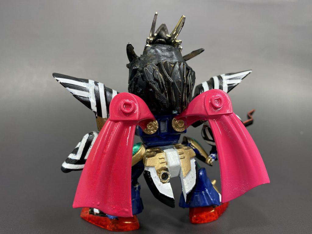 背面。甘露寺さんのパーソナルカラーのピンクで。