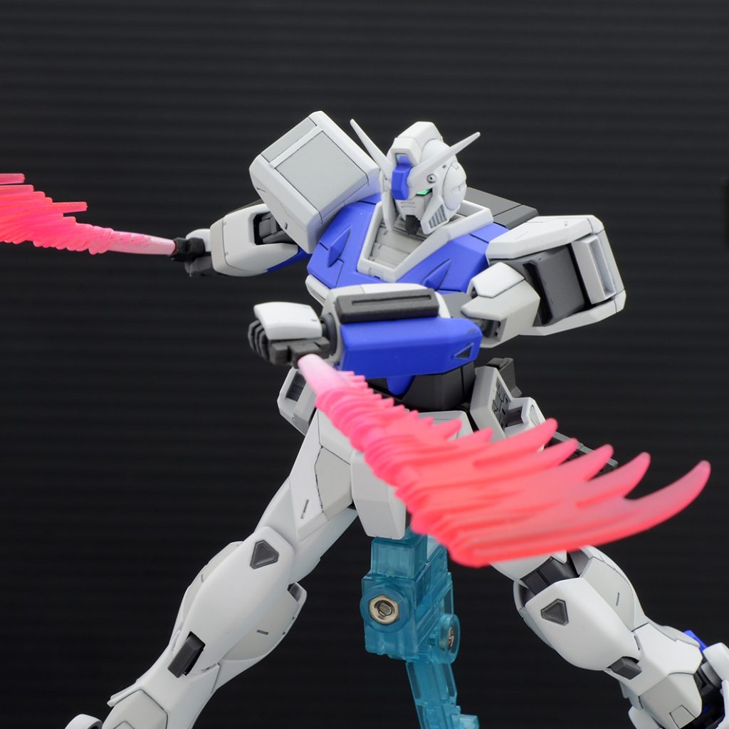 各部にモールドやスジボリを追加しました。