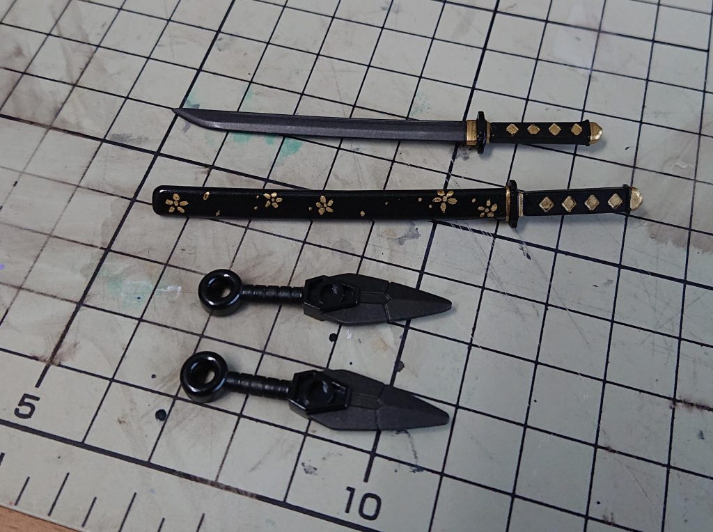 忍刀。鬼滅の刃の炭治郎の日輪刀をイメージしてます。
サヤは手書きで装飾。