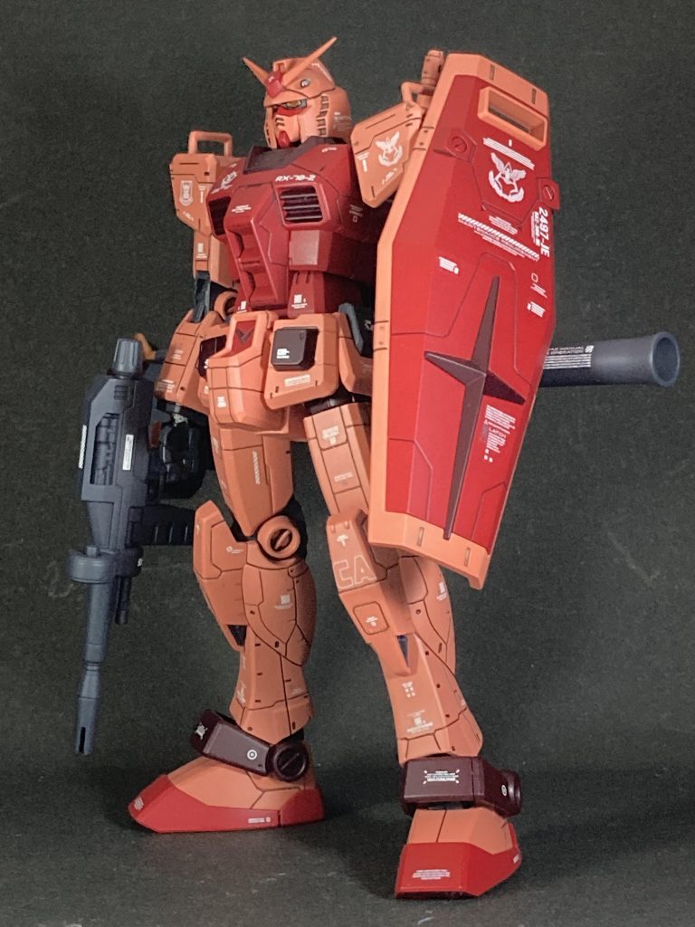 HG RX-78 ガンダム スターターセットキャスバル専用カラー–3枚目/制作者：ぽんじゅ