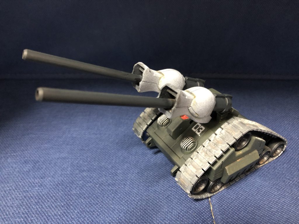 戦車塗装は初めてで、キャタピラどうすればいいんだと悩みました。