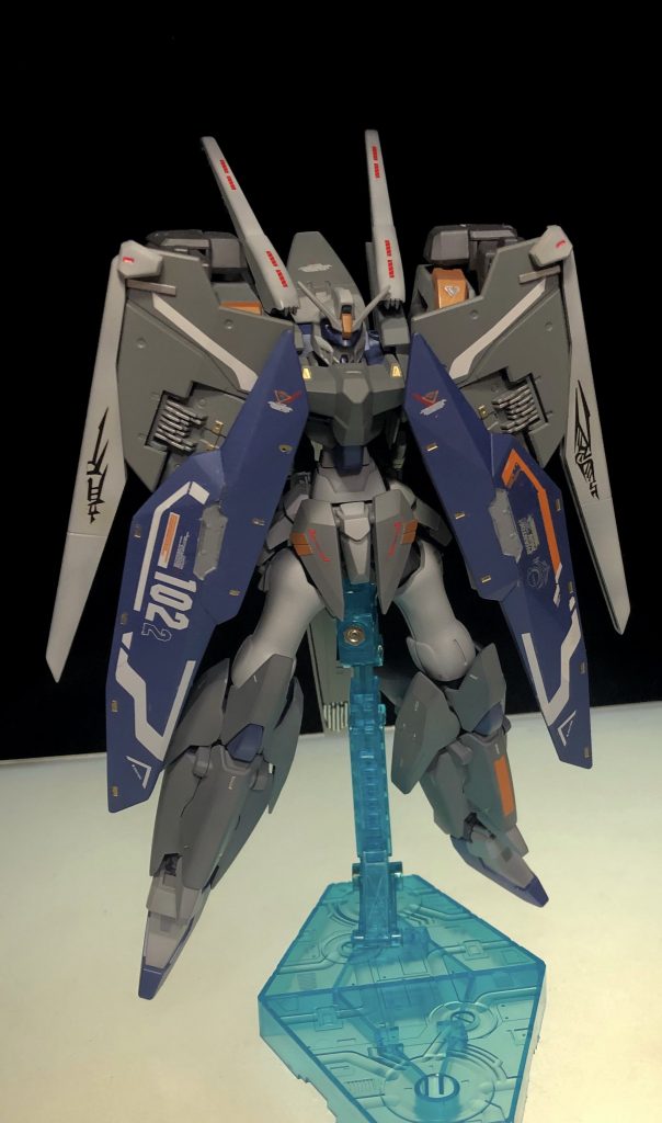 シールドを閉じた状態