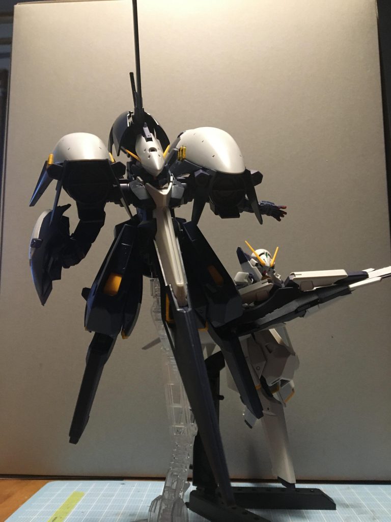 ウーンドウォートより重装備のためか、ちょっと偉そうなポーズが似合う気がします。