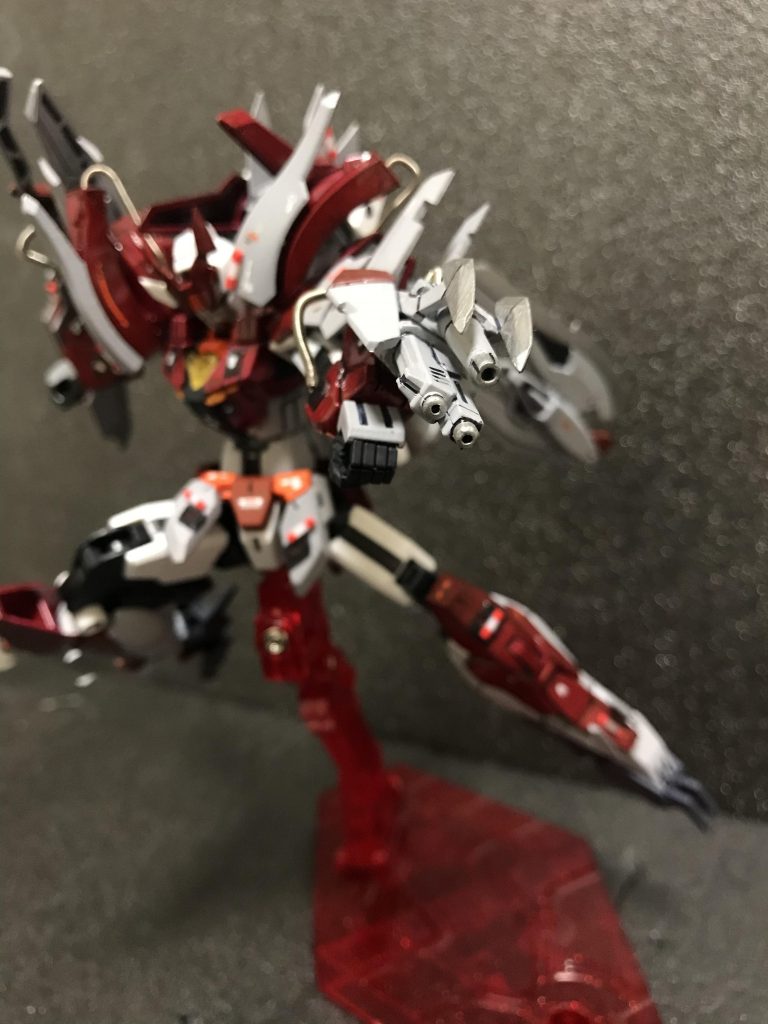 射撃兵装は左のコレのみ笑
マーズフォーのシールド？クロー？が個人的に好きではない→即改造。スプリングとか大きめの発射口足して消防車ホースしたかった（全然それに見えないとかヤメテ）