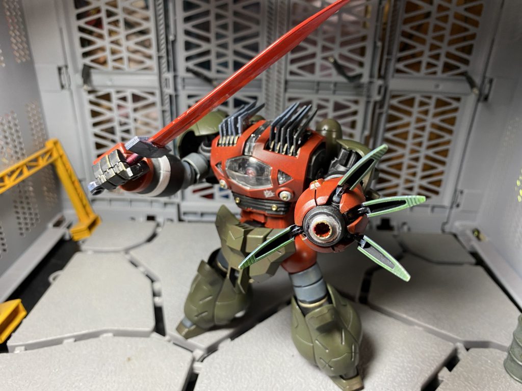 ゾゴックらしく、ヒート剣を装備