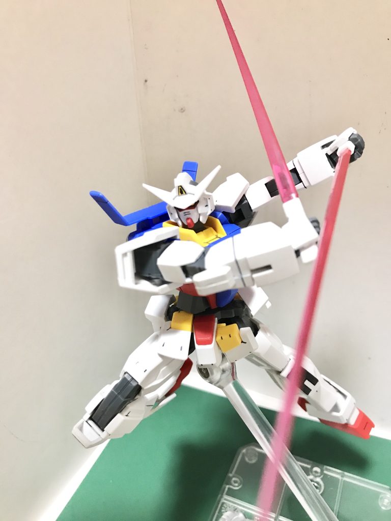 二刀流
個体差なのか腰につけたサーベルが落ちやすいのが残念