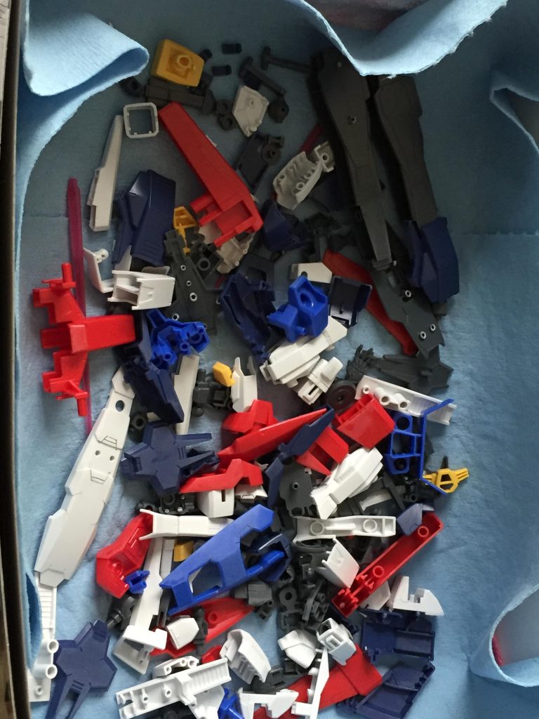 ゲート処理して洗浄。超音波洗浄器なんてものは無いので
普通に洗ってます。