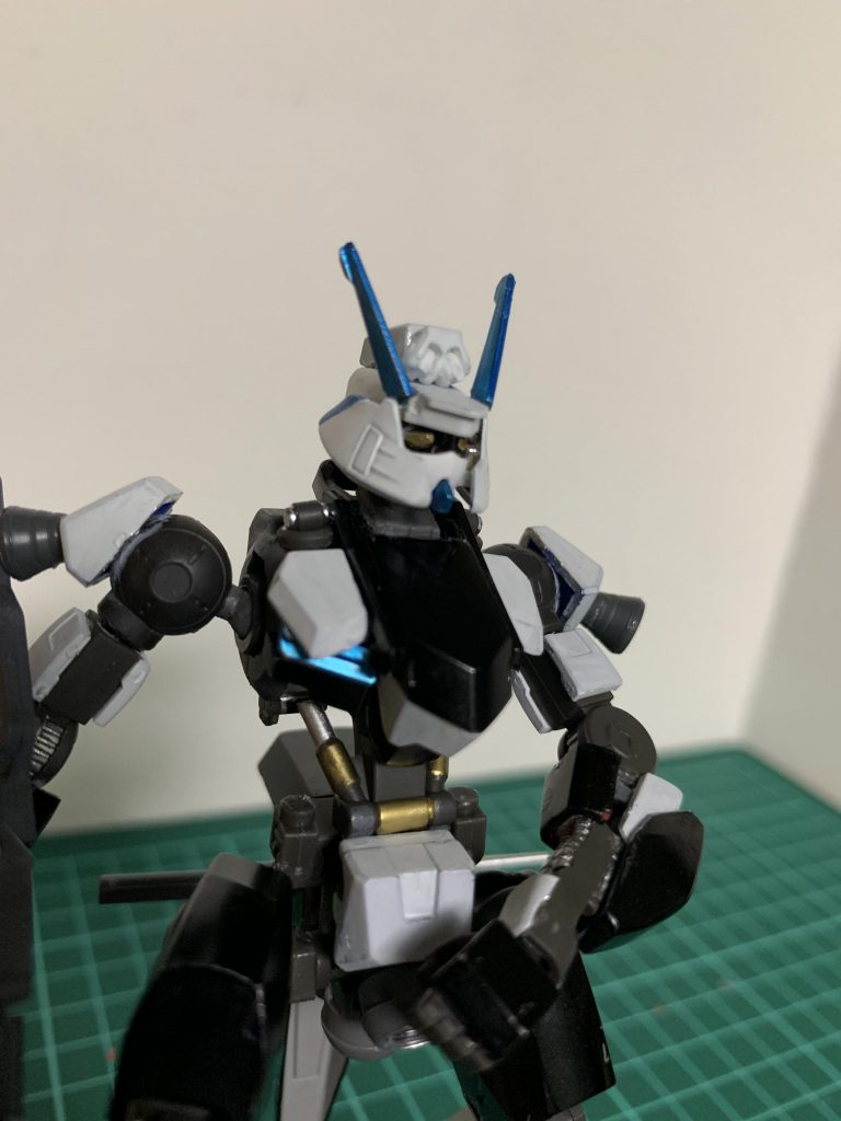 オリジナル感を出すため頭部はグシオンリベイクとノーベルガンダムのミキシング