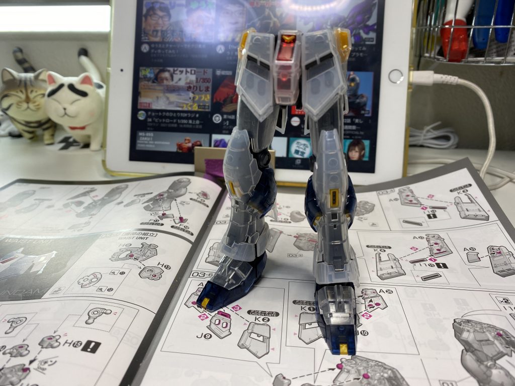 下半身。メカニカルでカッコイイ