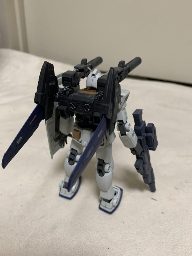 付録のバックパックとキャノン、ビルダーズパーツのmsウイングを穴開けて取り付けてます。