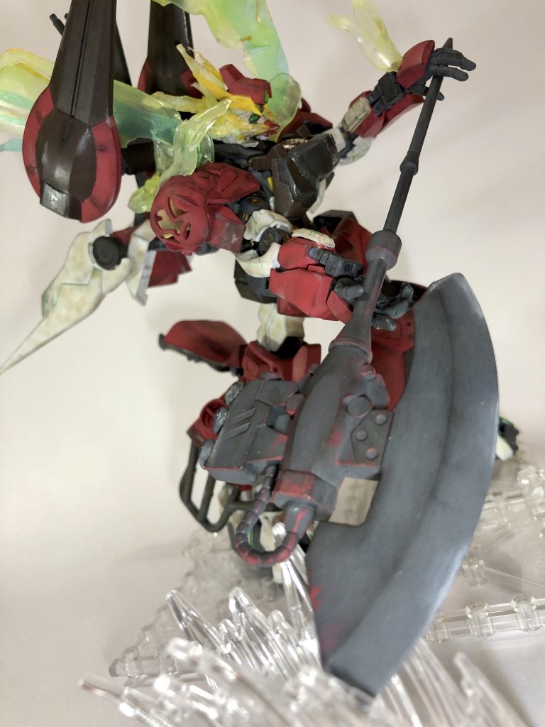 ◻️ヴァルト・ディアス報告書
元火星統一軍の傭兵ジット・ミテルに譲渡されて10年経過するも、サイコセンサーが起動した兆候はなし
先日要人の護衛を行った際に発動したのが初起動と考えられる
その際にモビルスーツ10機を大破させたことは驚異的であり、ガンダムフレームとサイコセンサーの組合せは大きな戦力となりえる
今後も観察を継続する