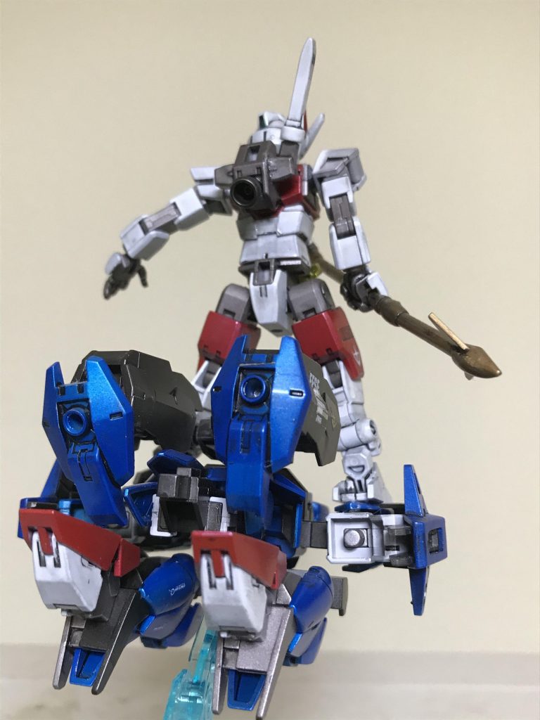 テッカマンスペアー&ペガスⅢの背後
背後は 水転写デカール&デカールシールは
貼りませんでした。
また ペガスⅢの左側の ブースターは
撮影の時 下側に 曲がっていたのに
気づかなかったです。