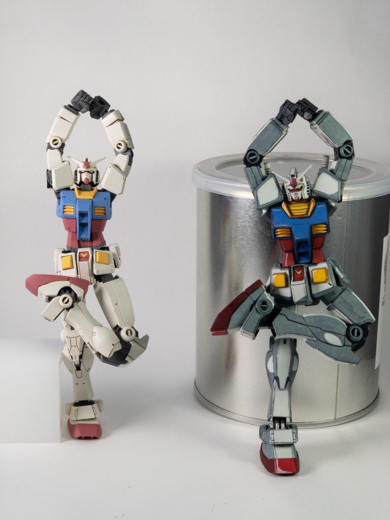 ラスト 木のポーズ
両手を上にあげて太陽の力を感じましょう。
リバイブ君、肩はかなり上に上がるようですね。これなら敵の顔が分離して頭上を飛んでいてもビームライフルで撃ち抜けそうです。もう少し手首の柔軟さがあれば、先生と同じポーズが取れそうですね。
以上でガンダムヨガ講座は終わりです。
皆さんも是非実践してみて下さい。
以下、簡単ですが製作工程です。