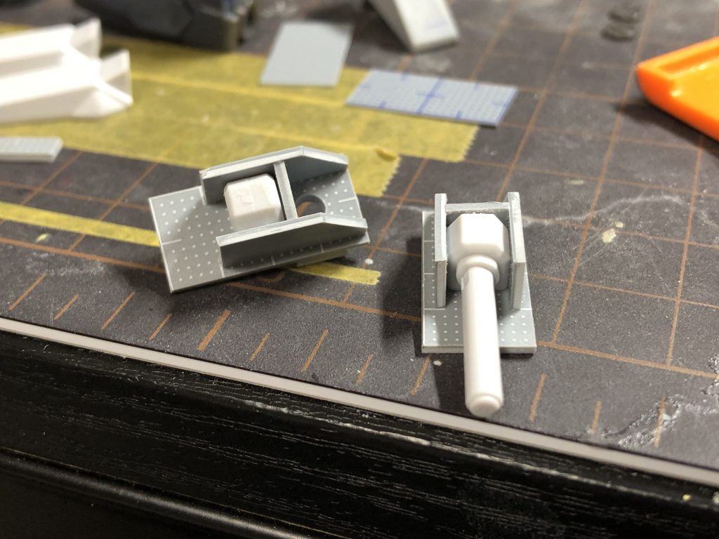 ポリパーツを囲んで箱組み。