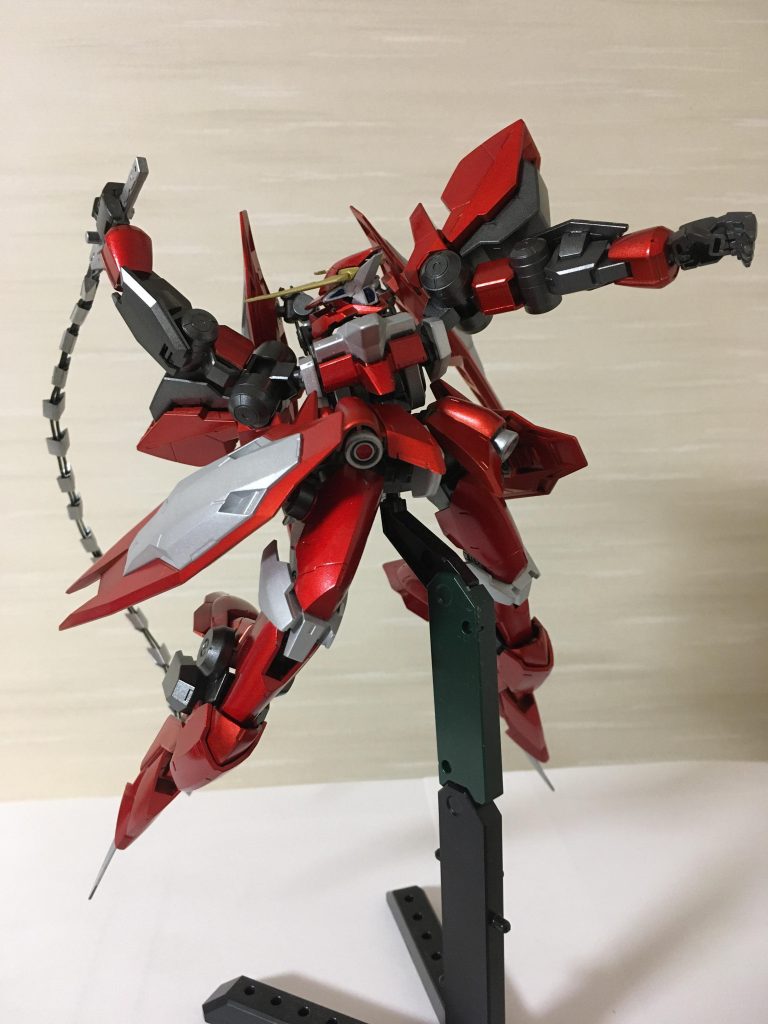 この機体でこの剣が使いたかったんですよ~♪
ジュリアンソード改め、ビーストソートを新装備(MSGビーストマスターソードを流用)。
某整備班長>「うん・・・こいつを使わせても悪くないね。血筋ってやつか?」