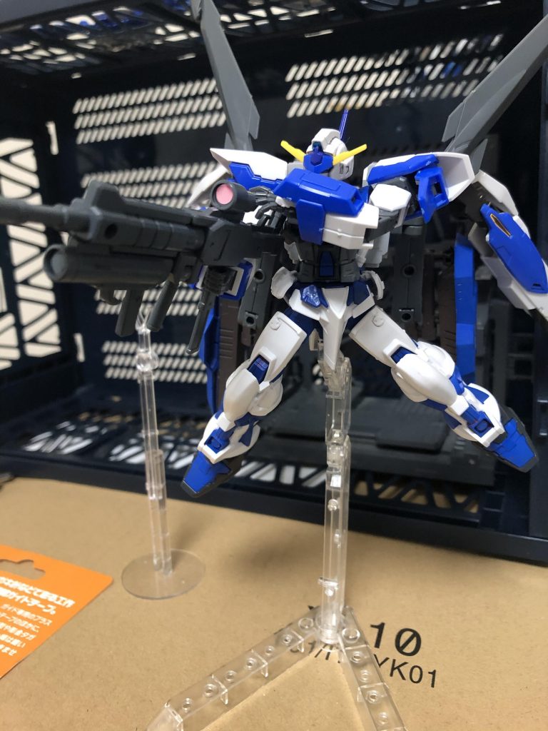 グリモアレッドベレーのライフルを借りて
ナノミネート装甲に対して効果がある弾を撃てます