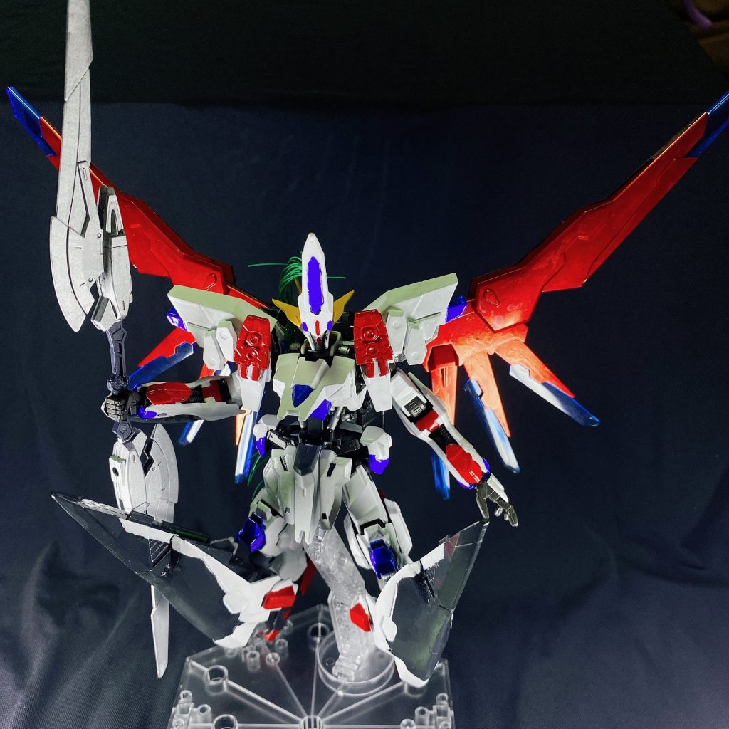 専用飛行ユニット「テウルギア」を装備した形態。
機体名称は「テウルギア・ゴエティア」となります。