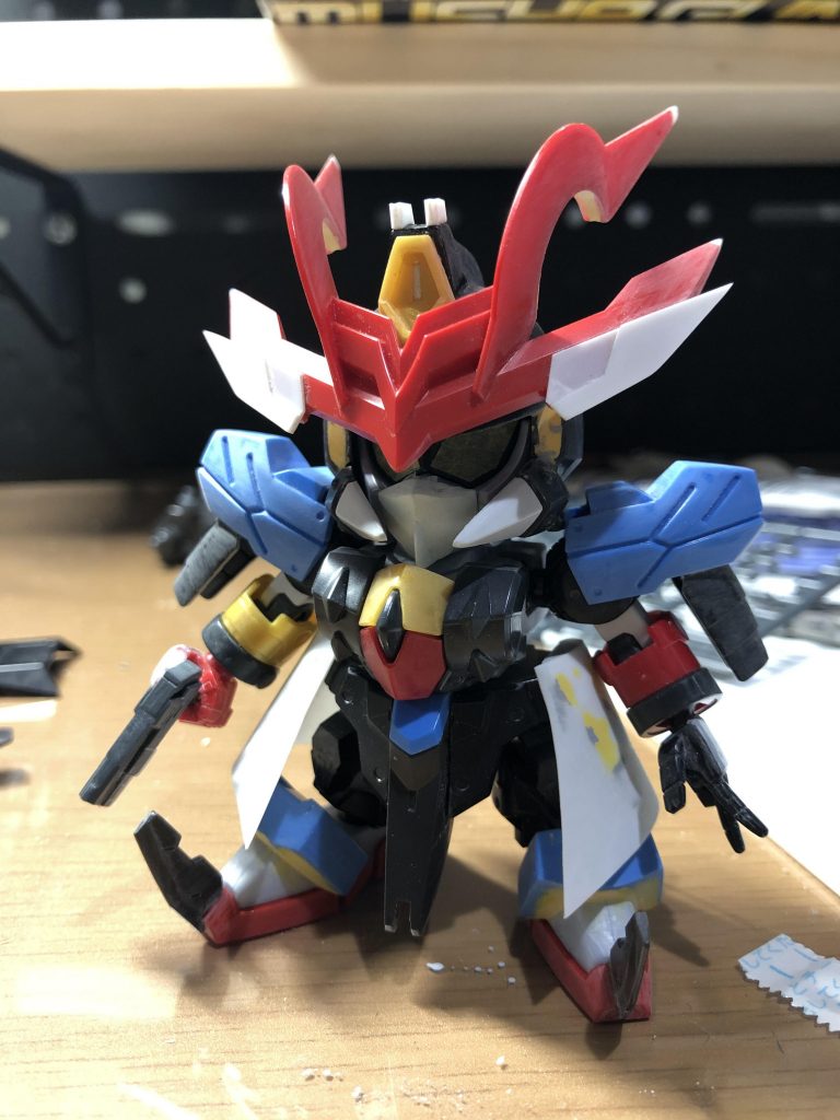 大分形になってきました。ツノの形状は結構悩みました。