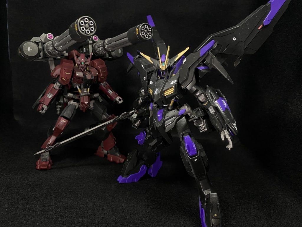 前回作ったガンダムマルコシアスヘクセと組ませて。
「プルーマは任せたぞ!」
「おうよ!」
みたいなイメージ…