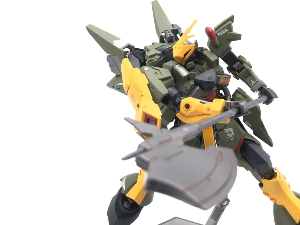 私のアイコンの初心者マークのイメージで右腕と左腕の色を黄色と緑にしています