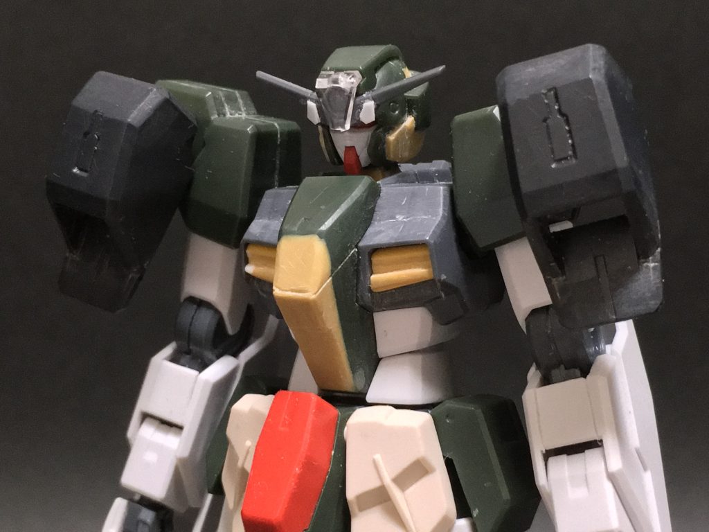 使用キットはHGケルディム、アリオス、ナドレ、フェニーチェリナーシタ等。
画像にはないですが、背中のウイングはアリオスのリアスカートを使用しています。