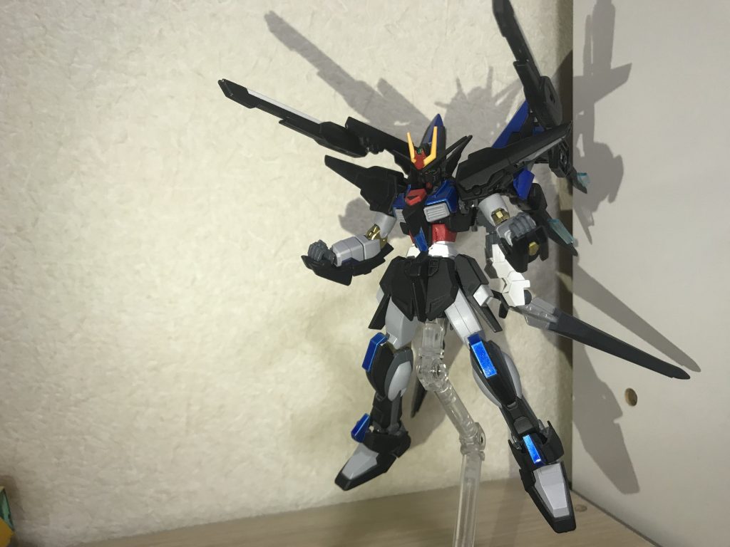 そしてカルネージランチャー、ヴァリアントのように腰ではないのはカルネージをイメージして上側にしました、個人的にダブルエックスみたいな肩の上にある方がすきです