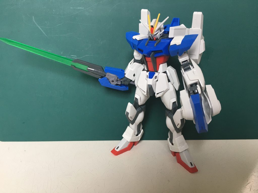 ビームブレード　対艦刀の小型化、取り回し重視をコンセプトに開発。