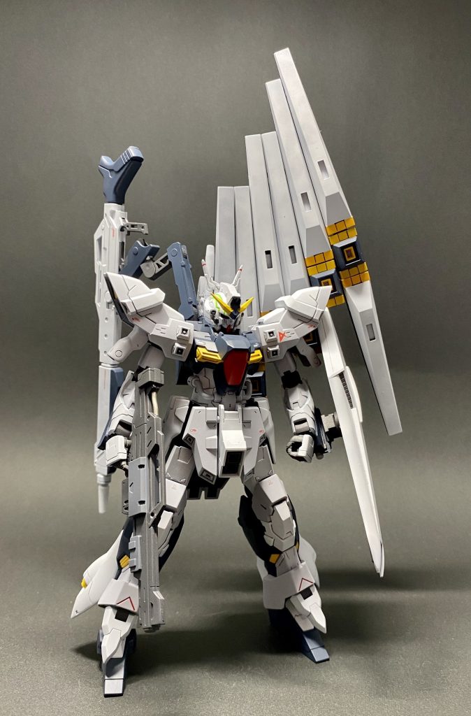 フィンファンネルやっているのでシルエットはだいぶνです。