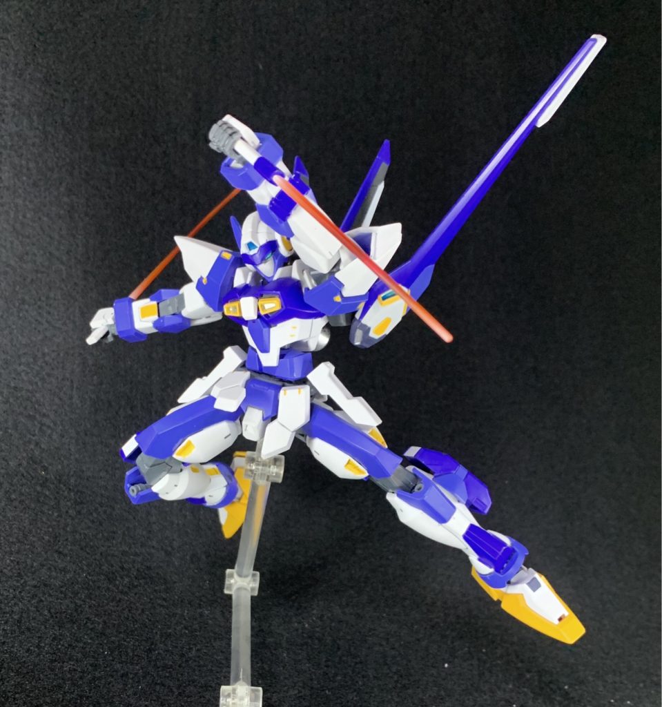 サーベル刃は短いダガーサイズのものもあります。