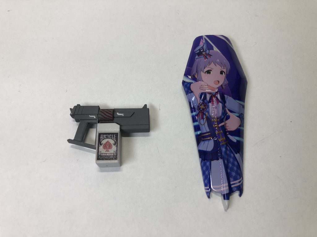 武装オリジナルのトランプシューターです。ビームトランプとい新たな概念。