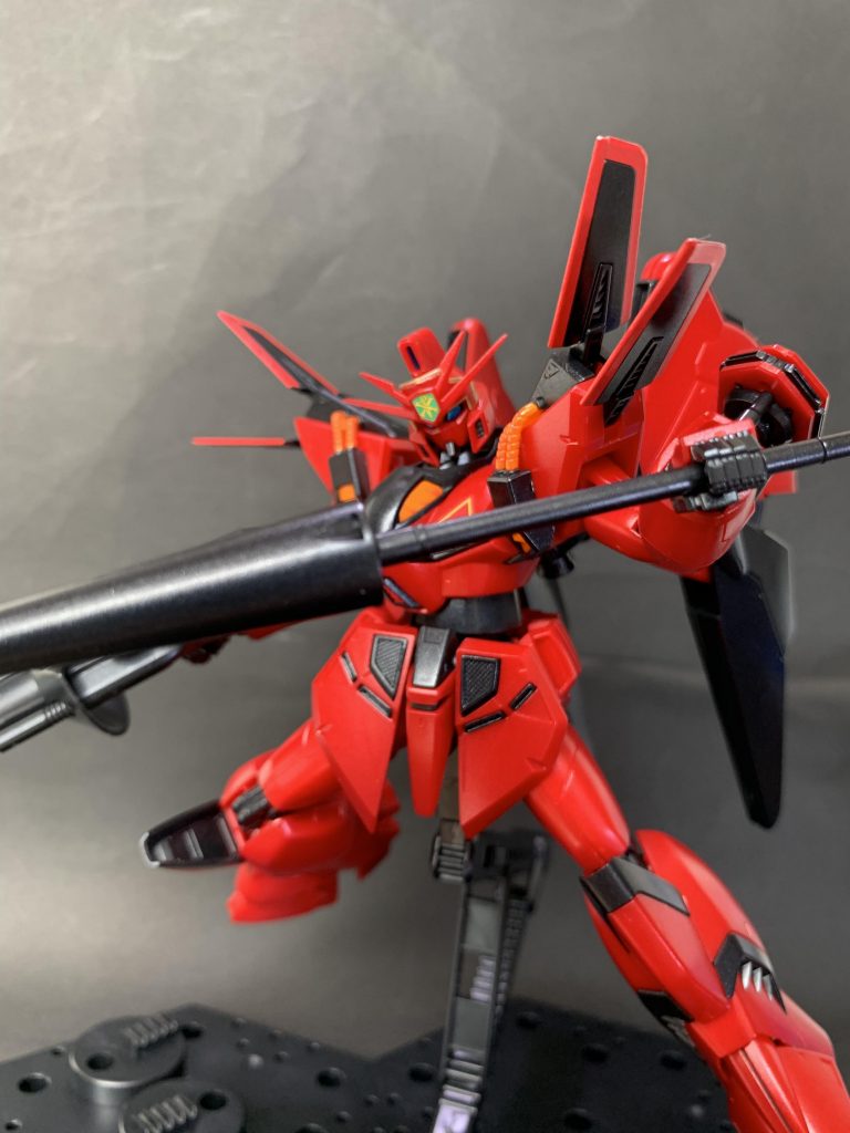 ショットランサー
基部にはヘビーマシンガン2基を備えている、CVの特徴的かつ一般的な兵装。
マトリョーシカ状で薄いランスを何度も射出できるらしいですが全然分からない…意外とMEPEに近いものを感じる…いや違うんですけど…