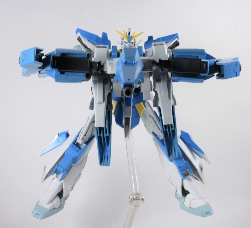 ・ハイメガランチャー
バックパックと兼用する武装
極端な装備を嫌う絵里だが推進力増加のメリットと本体の火力不足を克服する為に採用している
威力はお墨付きだがMSとほぼ同サイズで取り回しは絶望的に悪い為一対一ではまず使われることはない。