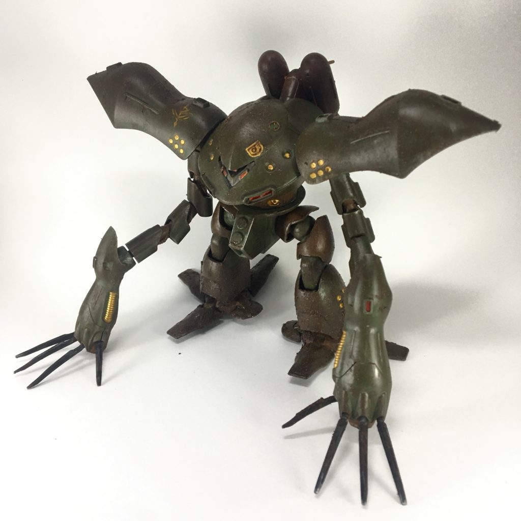 いつも通りほぼ全て筆塗り。
ウェザリングは当時ウォッシングまでしていたので、各所リペイントで塗装ハゲを修正した後に、上からシルバーでドライブラシ→ウェザリングペーストで泥汚れを追加。