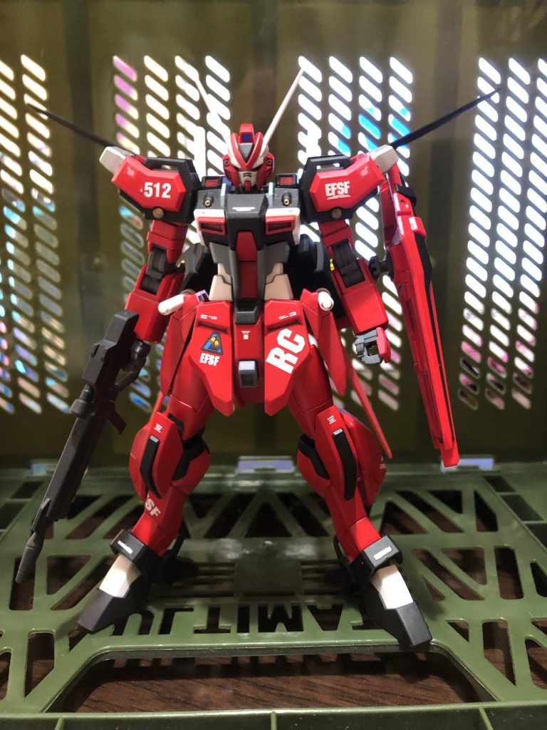 ＊スパロボのノリでください。

先の戦争でロンドベル隊に参加した
ザフト軍所属ラクス親衛隊
〝ロイヤルガード〟
キサラギ.マイ少尉の機体である
赤いストライクを協力関係にあるオーブ首長国連邦においてリニューアルしたもの...
というややこしい妄想であります💦