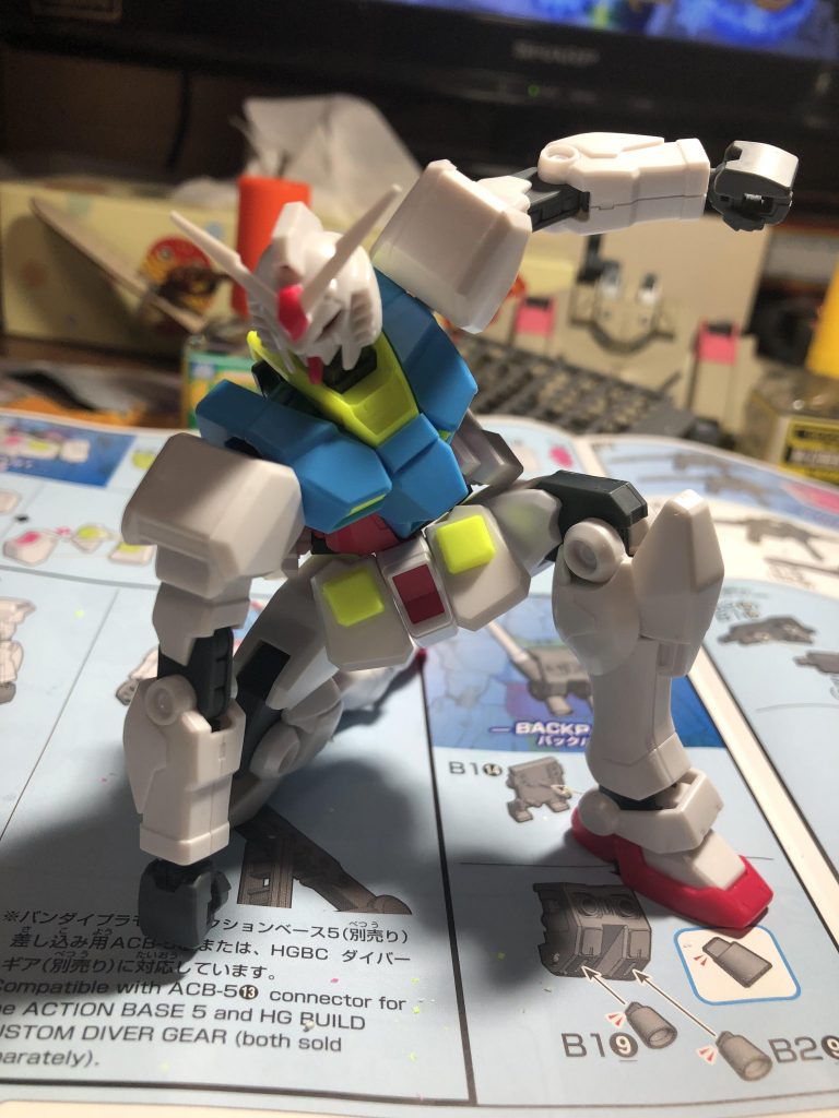 素組の状態も結構好きなんですけどやっぱり黄色部分が微妙に感じてしまい塗装を決心。