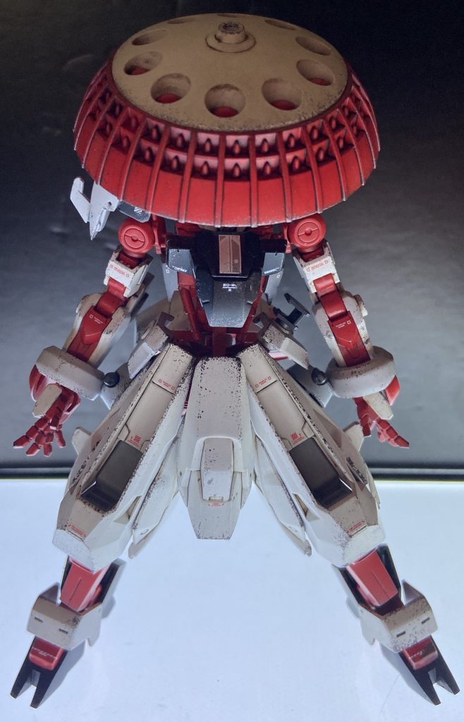 マクベシールド
ハイド・ボンブとニードル・ミサイルを内装する円形のシールド。攻防一体の装備。

浪人笠をイメージ。