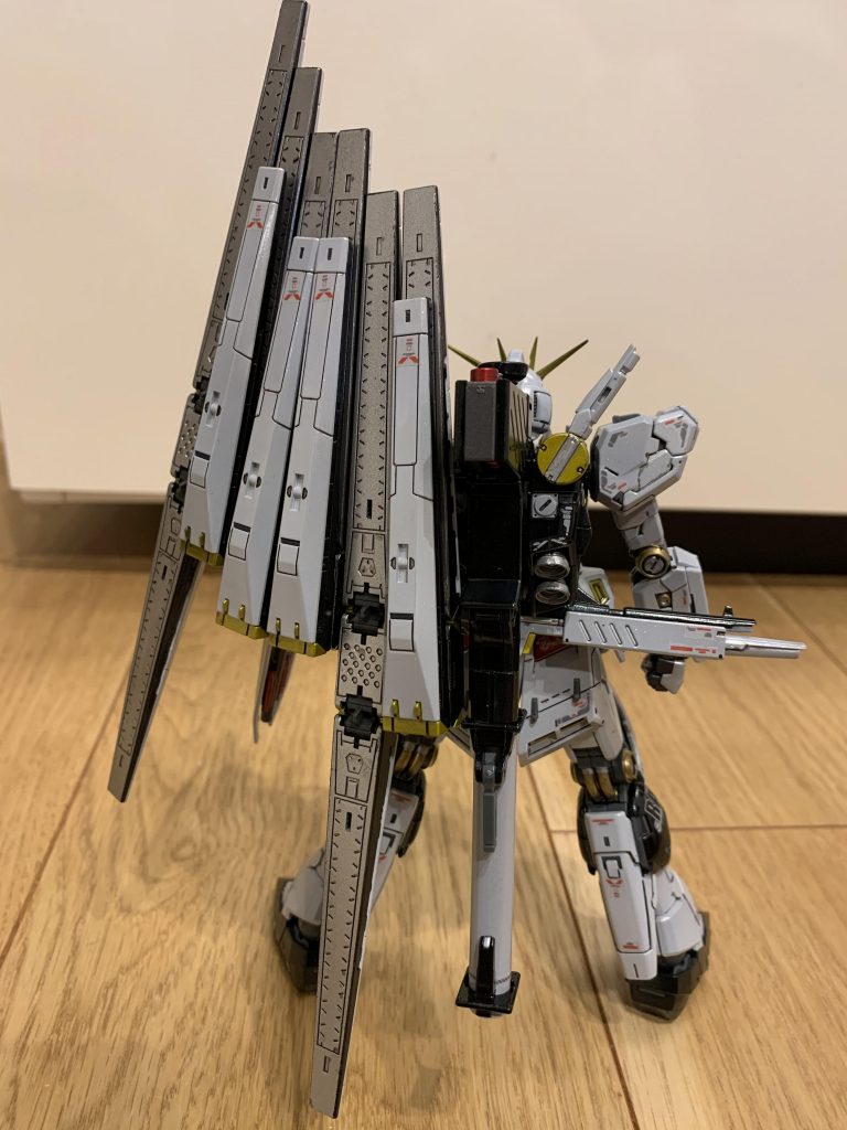 RGνガンダム–3枚目/制作者：wakatiko