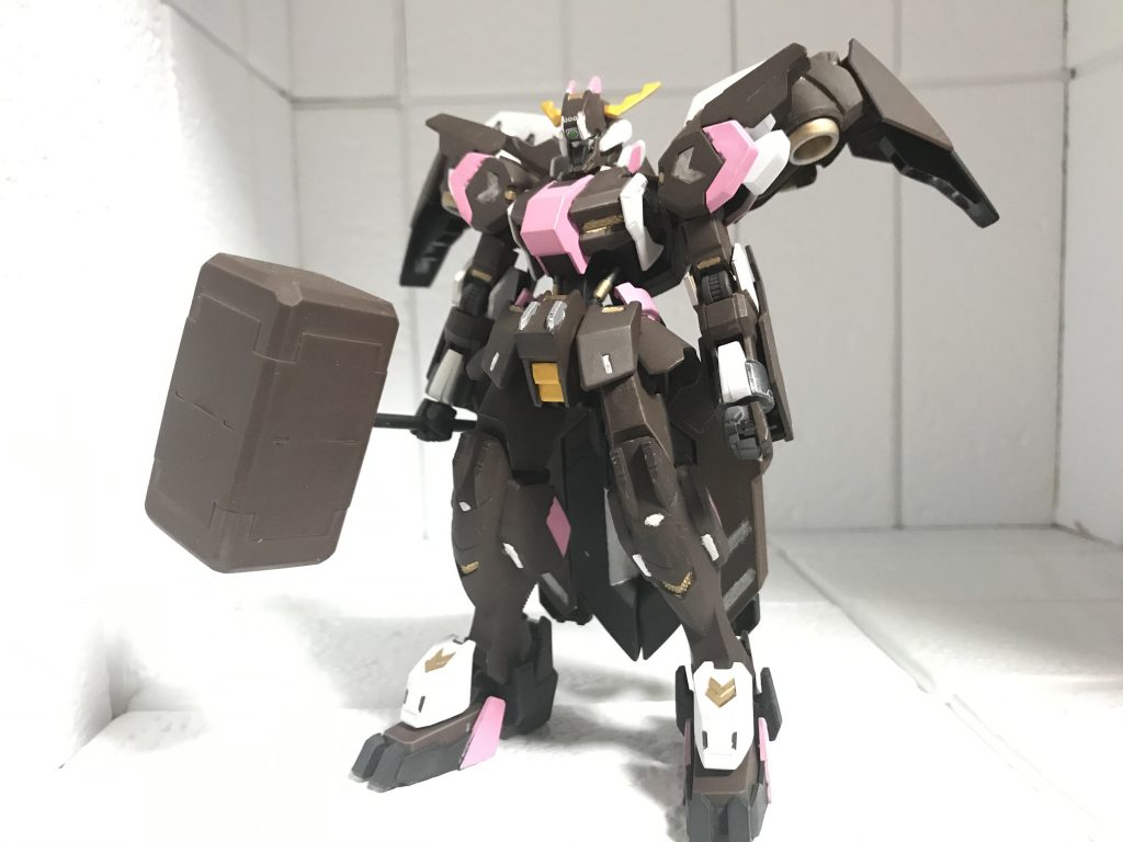 まずは正面から。