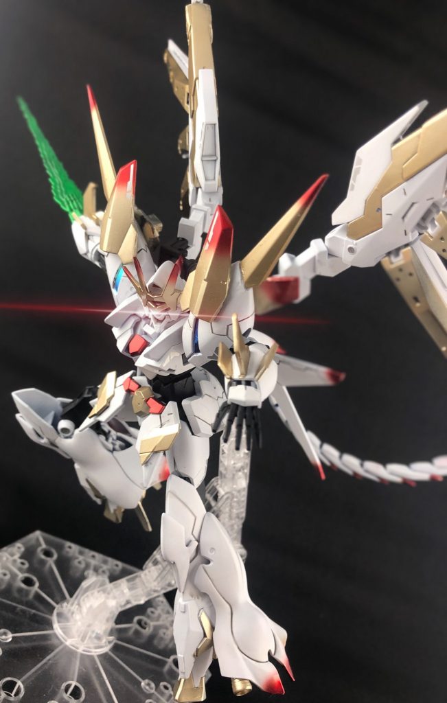 白いアルスアースリィ–2枚目/制作者：くまそ