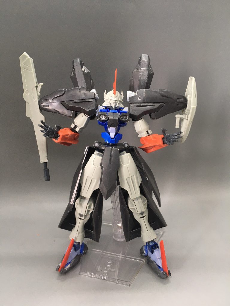 塗装前。
手はシャープハンド
肩の付け根はAGE2マグナムのものを加工
腿付け根はFX、くるぶしもFX