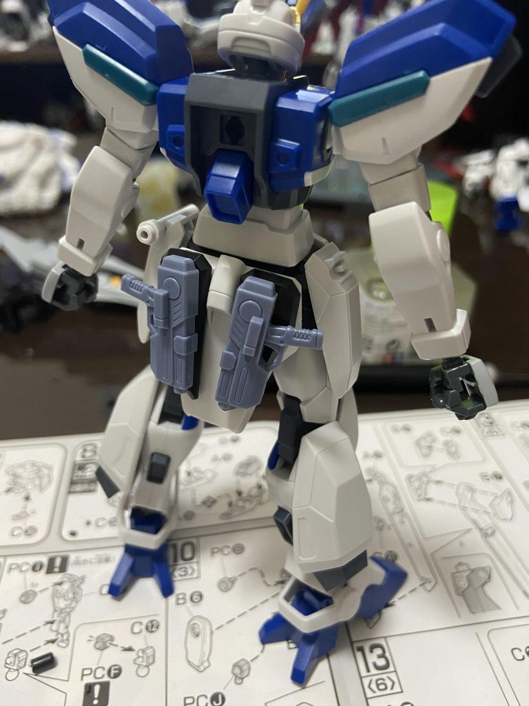 ビームライフルの装備位置をいじりました