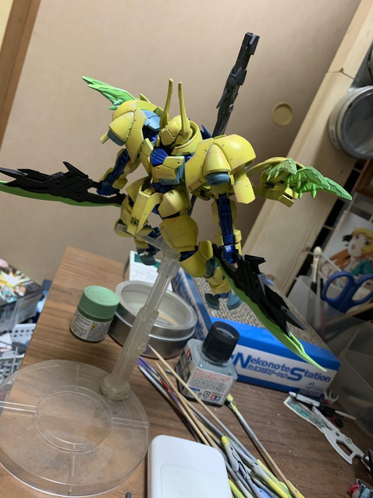 突貫モード
近接格闘においては一騎当千
後ろもニュータイプ能力で隠し腕を操作