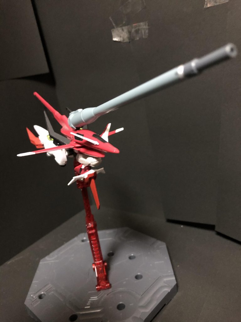 コア・ファイター
頭部・バックパックが分離した形態、キャノン砲はビームサーベルを形成することもできる。