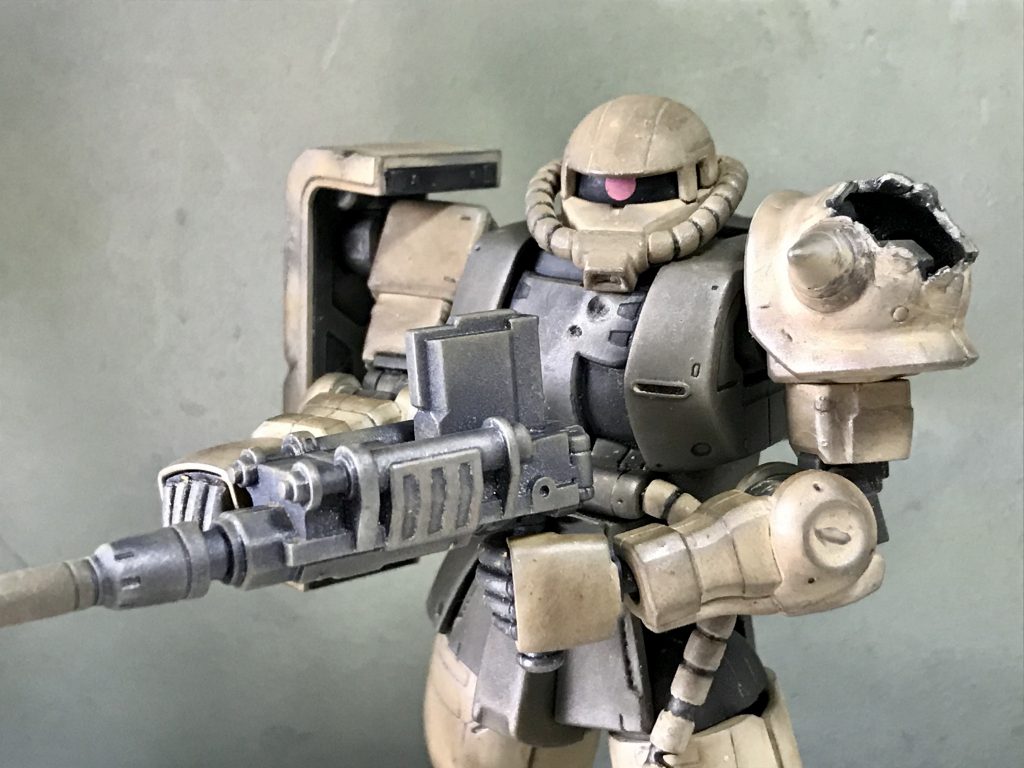 ラサ基地に向けて川を行軍(敗走)する登場シーン。