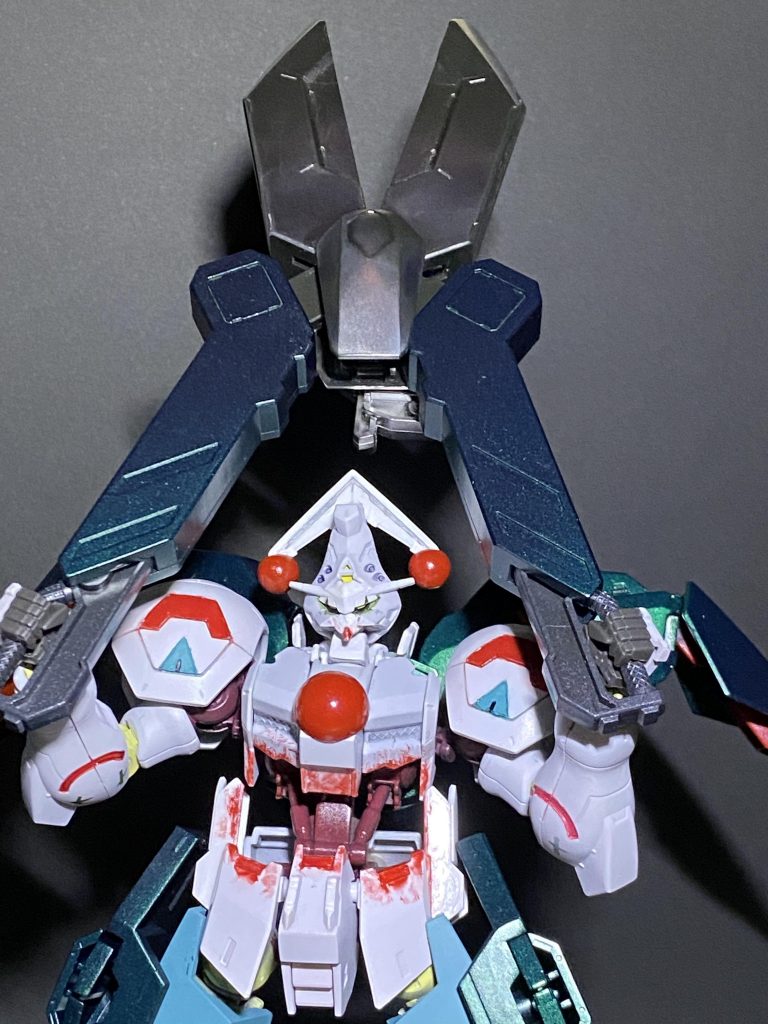 ・・・ジャキーン!!