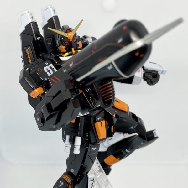 アクアブラックサンダーガンダム ！